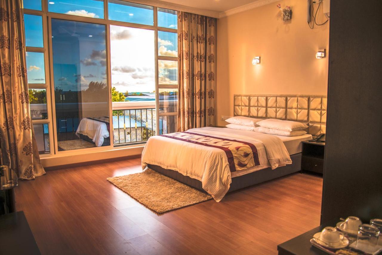 Abuharee Grand Ξενοδοχείο Addu City Εξωτερικό φωτογραφία
