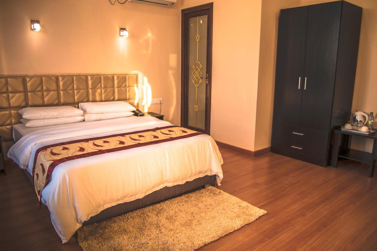 Abuharee Grand Ξενοδοχείο Addu City Εξωτερικό φωτογραφία