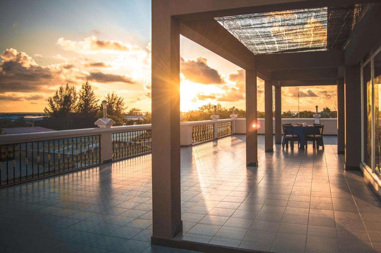 Abuharee Grand Ξενοδοχείο Addu City Εξωτερικό φωτογραφία